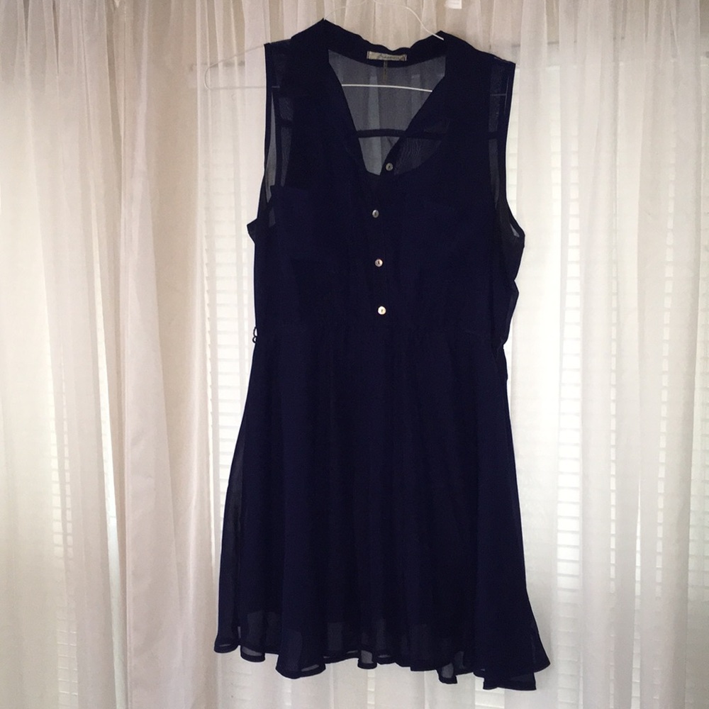 1/2 button up collared dress